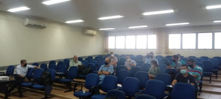 (Português do Brasil) PPG Agronomia UFMS/CPCS recebe visita do diretor da FUNDECT